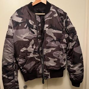 Alpha Industries M-1 bomber jacket, reversible (camo and black)